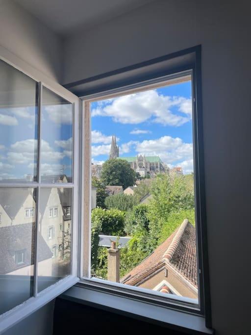 Duplex Bord De L'Eure - Parking Inclus - Jolie Vue Sur La Cathedrale Apartment Chartres Bagian luar foto