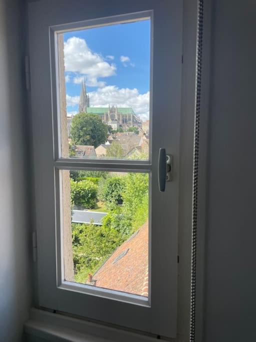 Duplex Bord De L'Eure - Parking Inclus - Jolie Vue Sur La Cathedrale Apartment Chartres Bagian luar foto